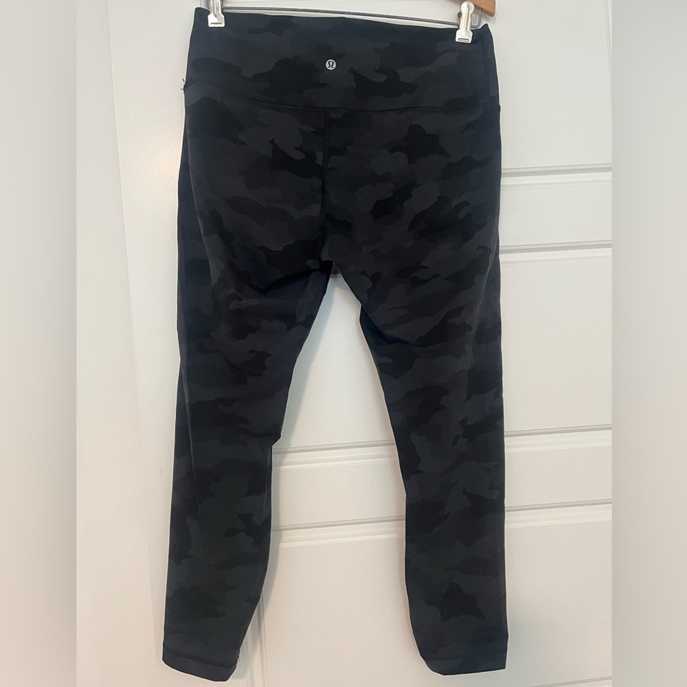 Lululemon Wunder Under leggings